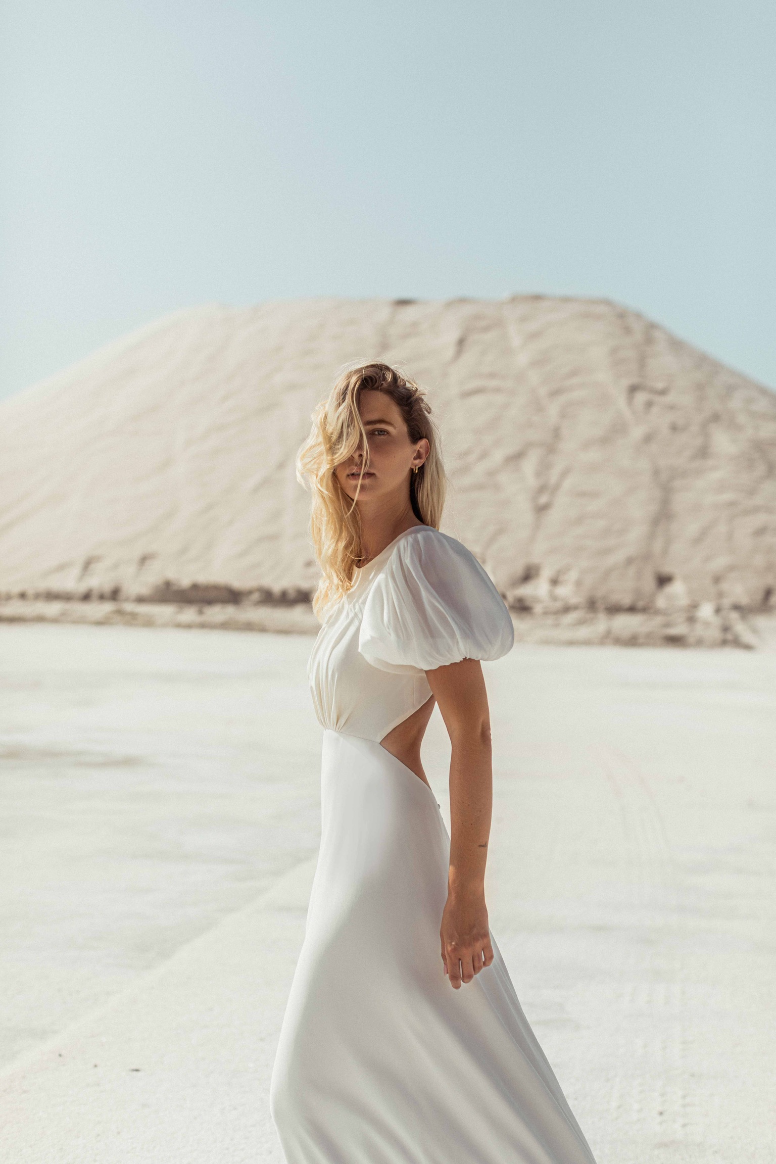 Caroline takvorian-stone-robe de mariée simple minimaliste